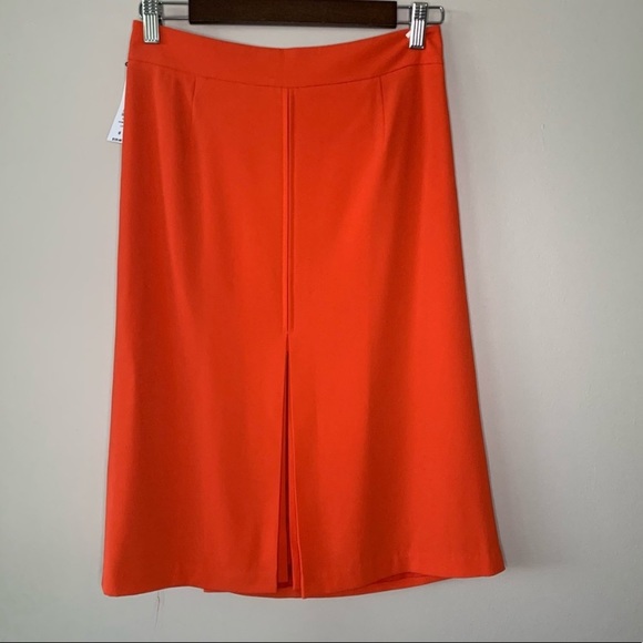 Aritzia | Satin Back NWT - Picture 3 of 3